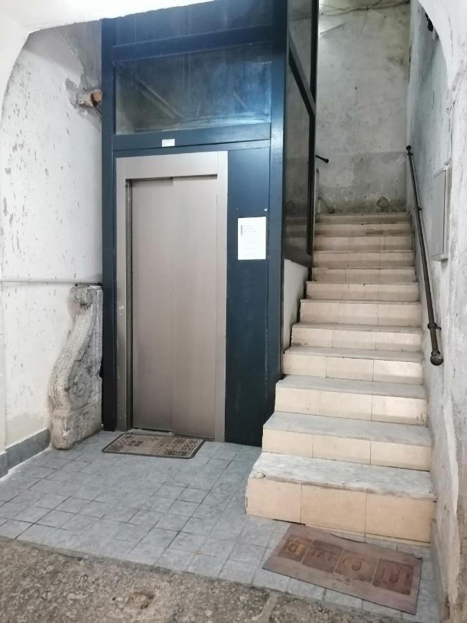 Francesco Home Неаполь Екстер'єр фото
