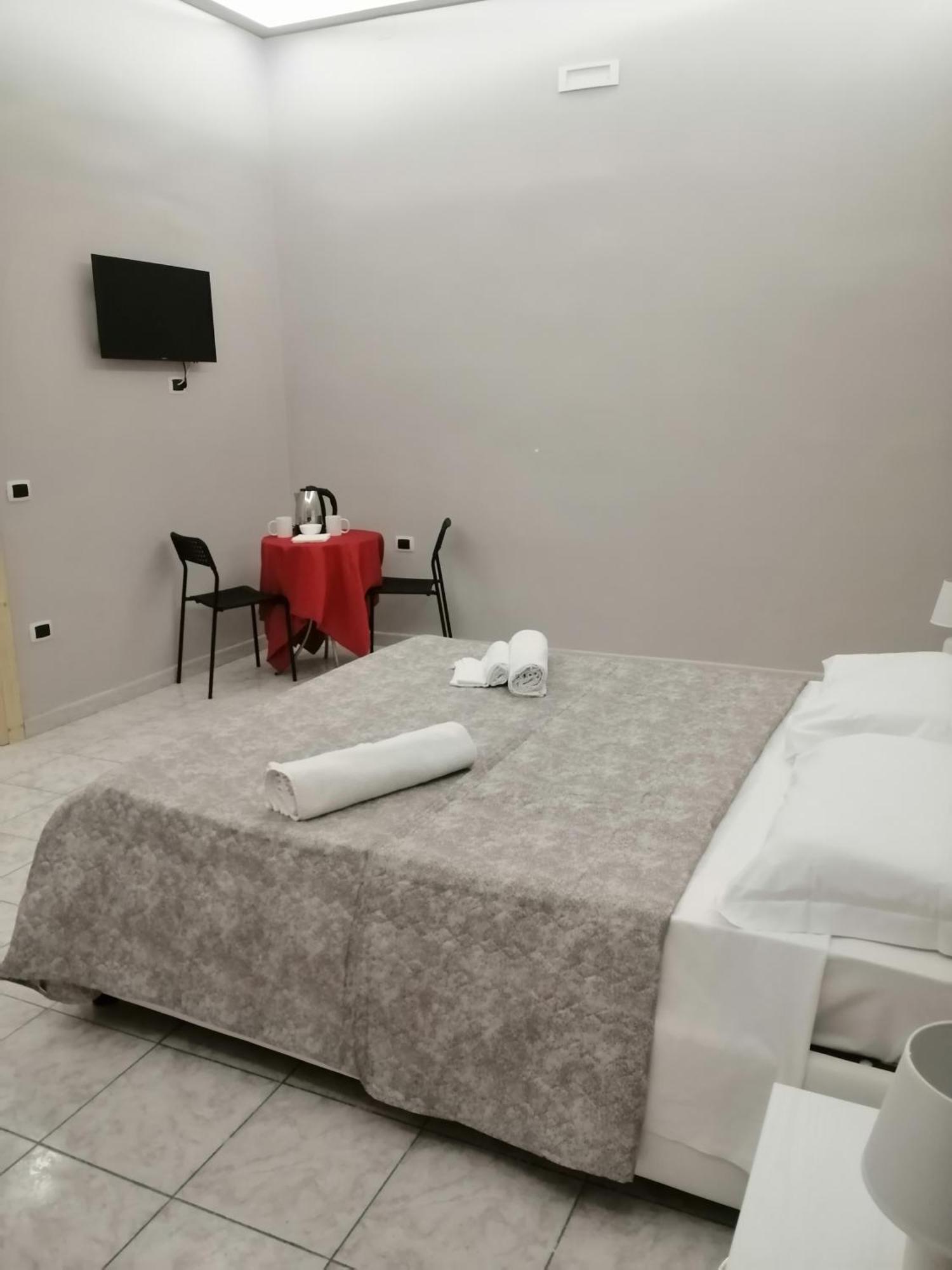 Francesco Home Неаполь Екстер'єр фото