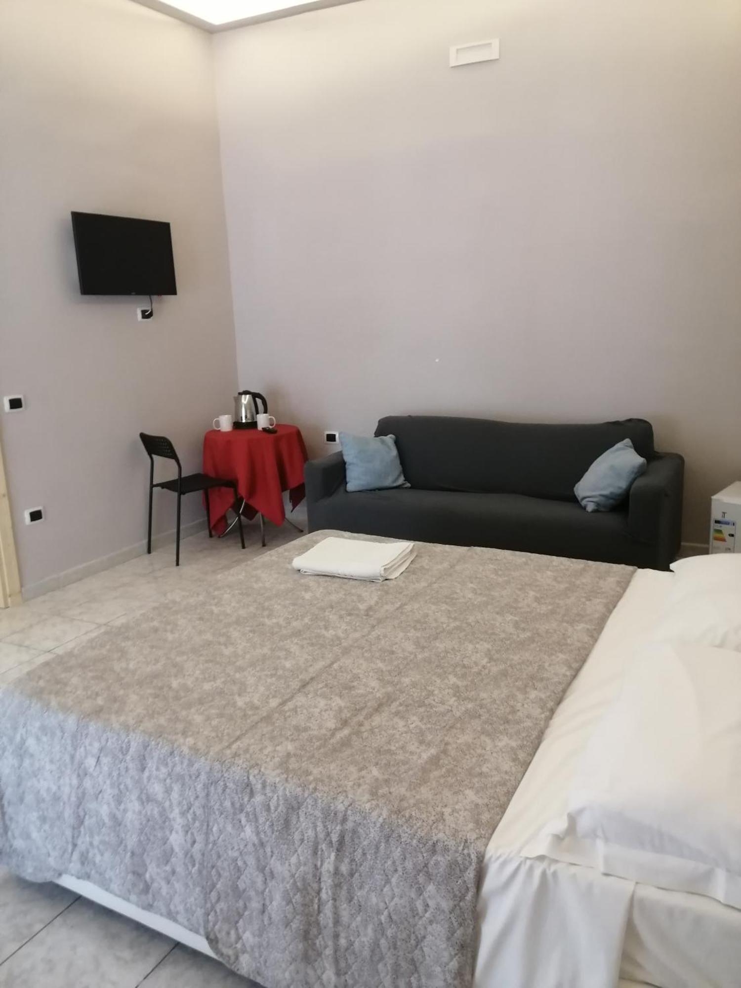 Francesco Home Неаполь Екстер'єр фото