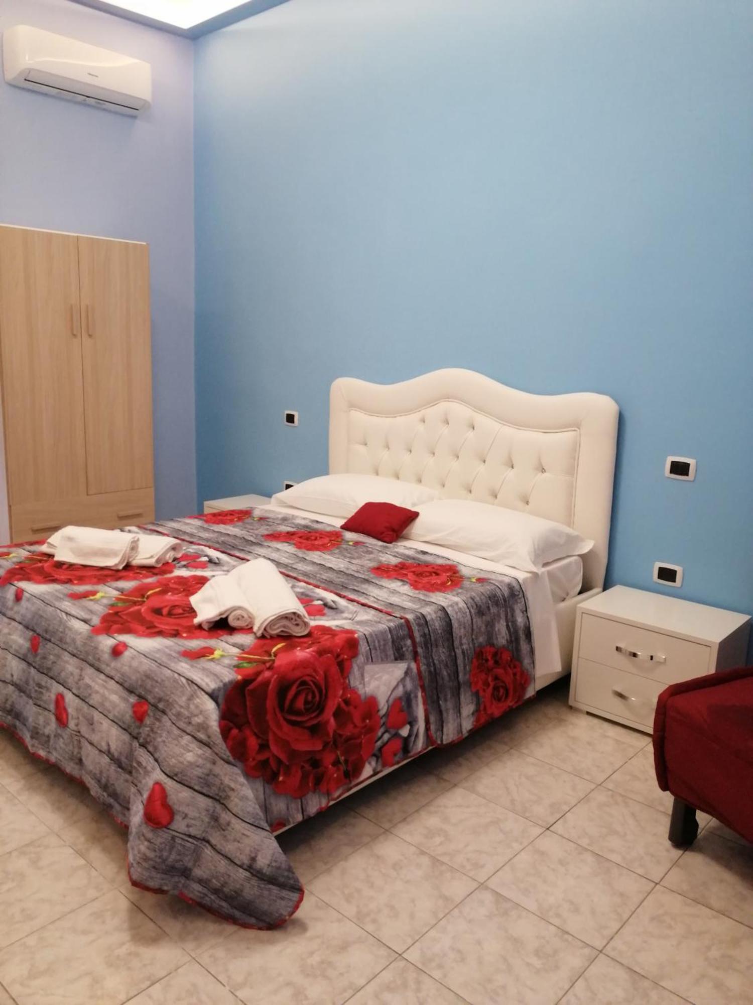 Francesco Home Неаполь Екстер'єр фото