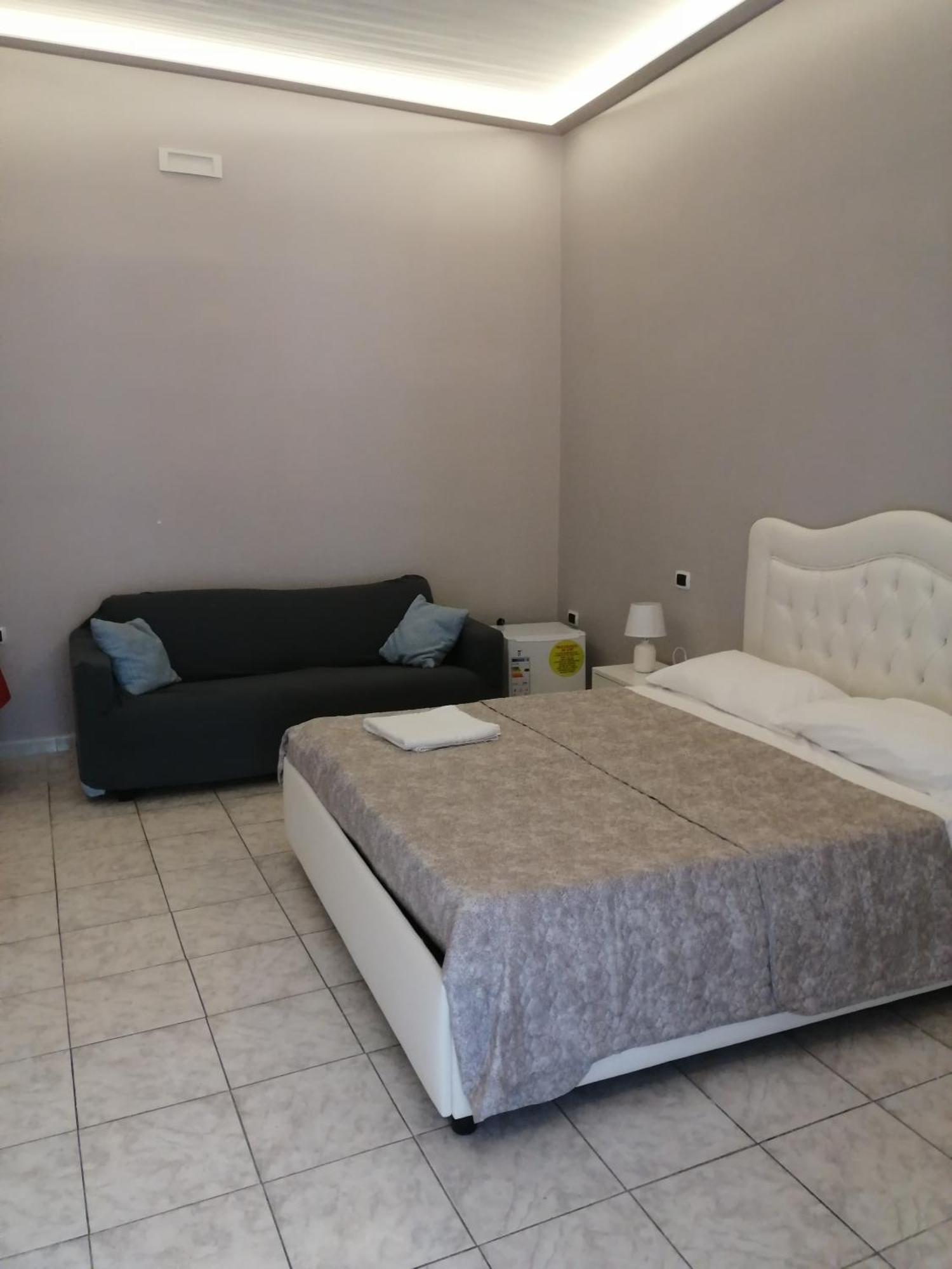 Francesco Home Неаполь Екстер'єр фото